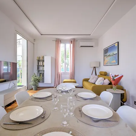 Secret Garden Apartment